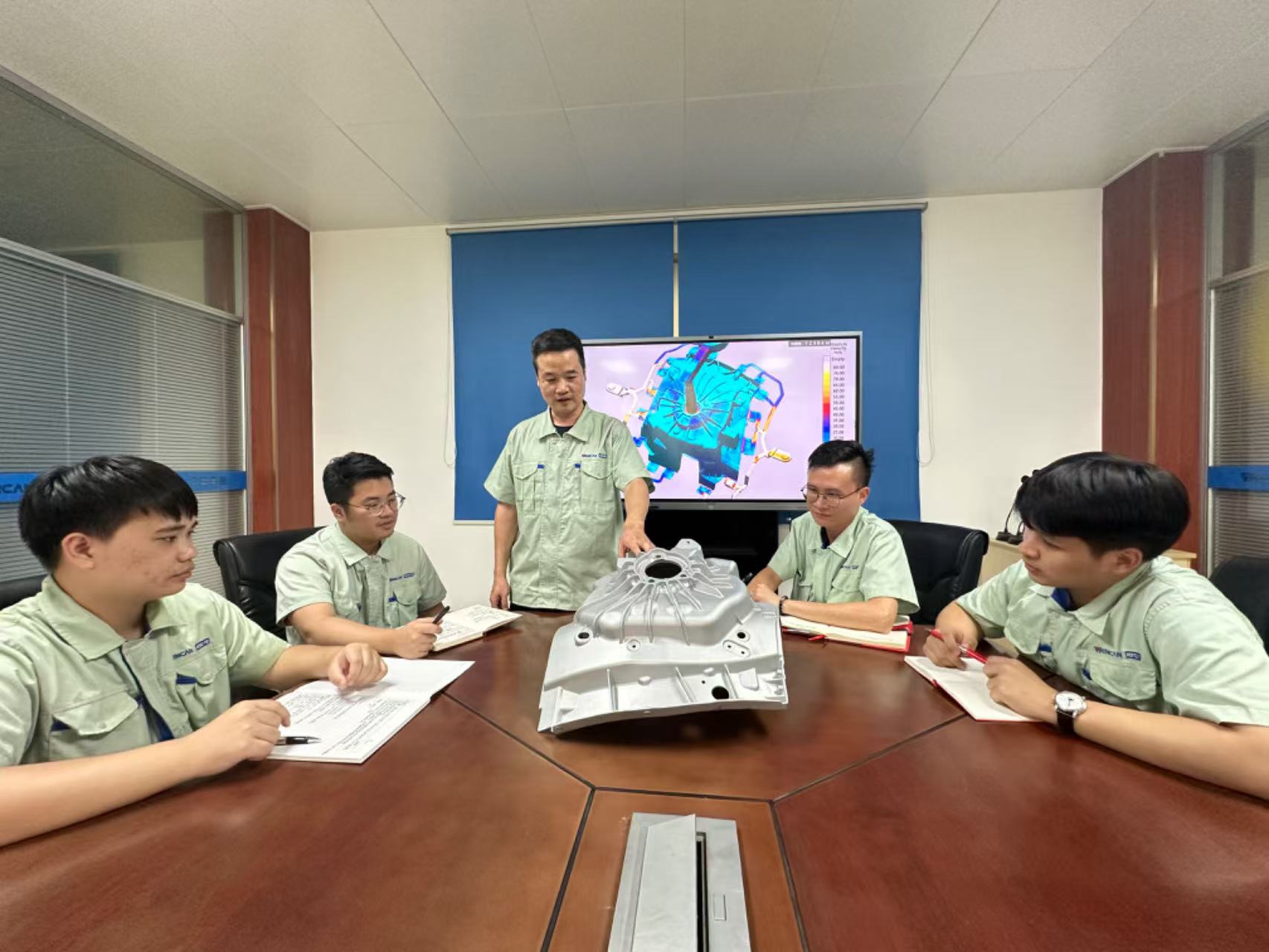 公司在模流分析、模溫控制、高真空技術(shù)等方面已經(jīng)處于國際先進(jìn)水平，具有快速響應(yīng)新能源整車廠新需求和同步開發(fā)能力，更好地為客戶提供產(chǎn)品設(shè)計及優(yōu)化服務(wù)，助力客戶產(chǎn)品加速創(chuàng)新，產(chǎn)品能力獲得客戶高度認(rèn)可。
分析軟件:MAGMA,JSCAST
設(shè)計軟件:CATIA,Pro/E,UG